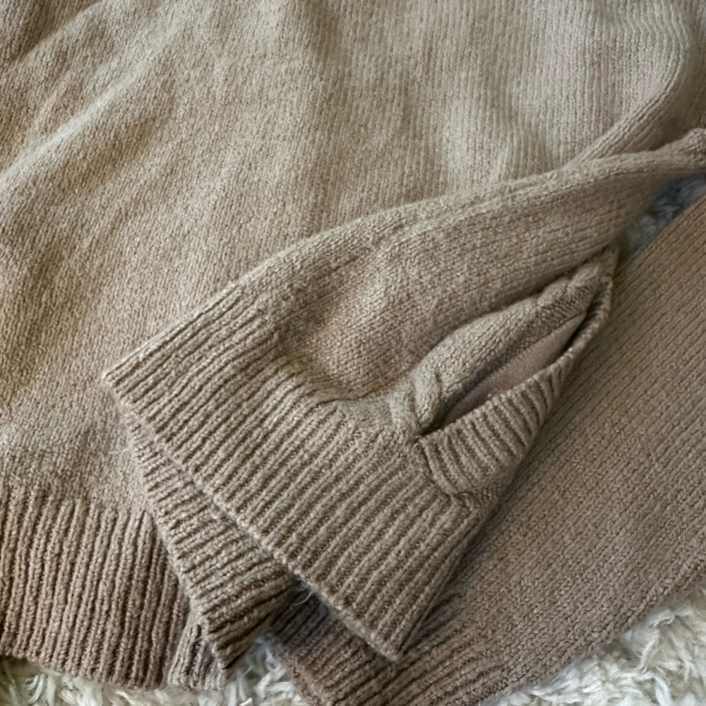 Pilcro Cropped & Collared Cable-Knit Cardigan Sweater - Picture 5 of 10